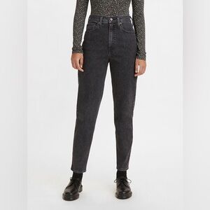 LEVIS High-waisted Taper fit mom Jeans size 30 - Gray‎